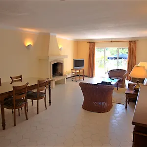 Villa Vale Do Garrao